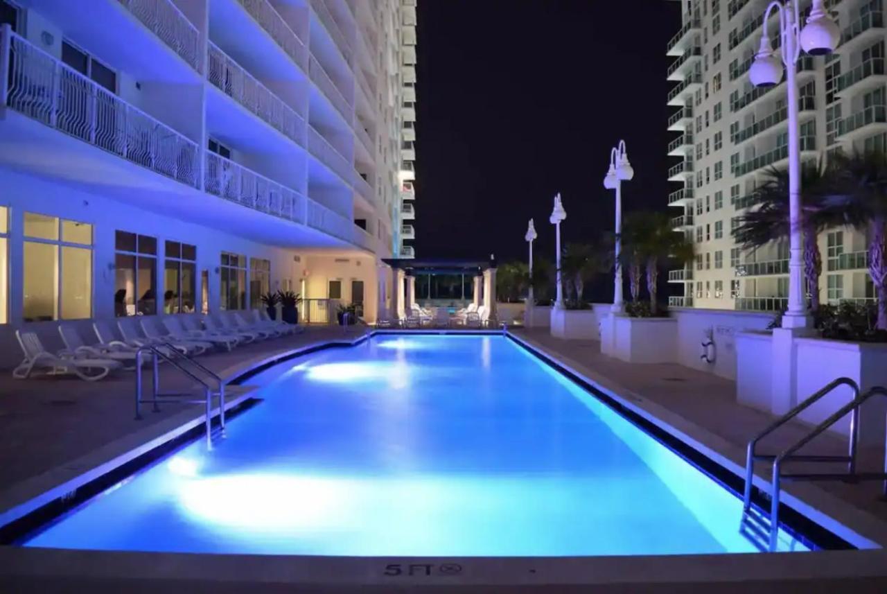 Modern 1 Bed In The Heart Of Brickell With Free Parking Apartment Miami Bagian luar foto