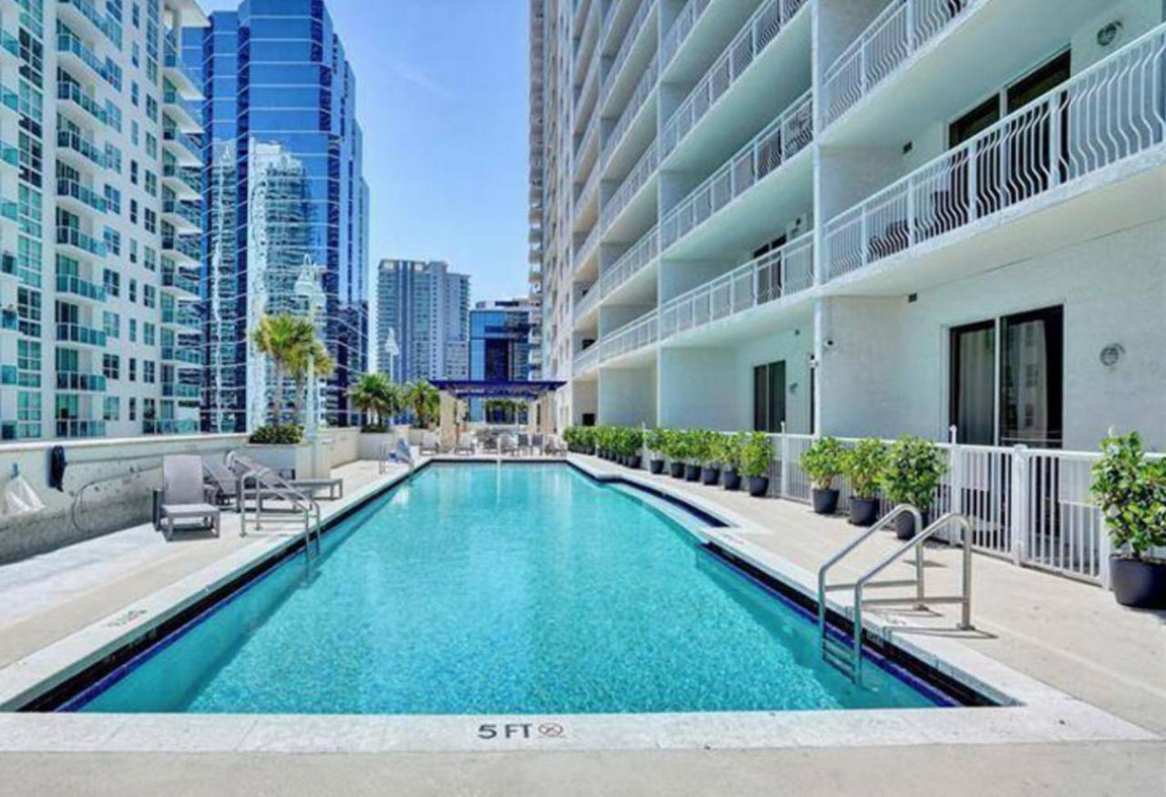 Modern 1 Bed In The Heart Of Brickell With Free Parking Apartment Miami Bagian luar foto