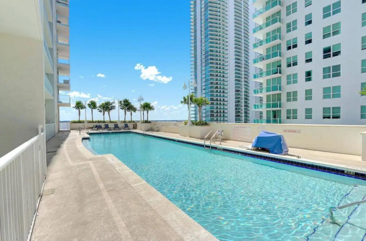 Modern 1 Bed In The Heart Of Brickell With Free Parking Apartment Miami Bagian luar foto