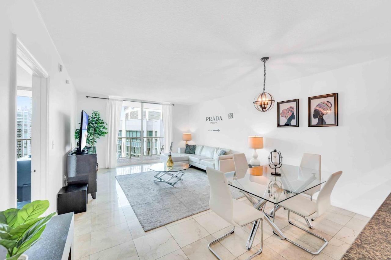 Modern 1 Bed In The Heart Of Brickell With Free Parking Apartment Miami Bagian luar foto
