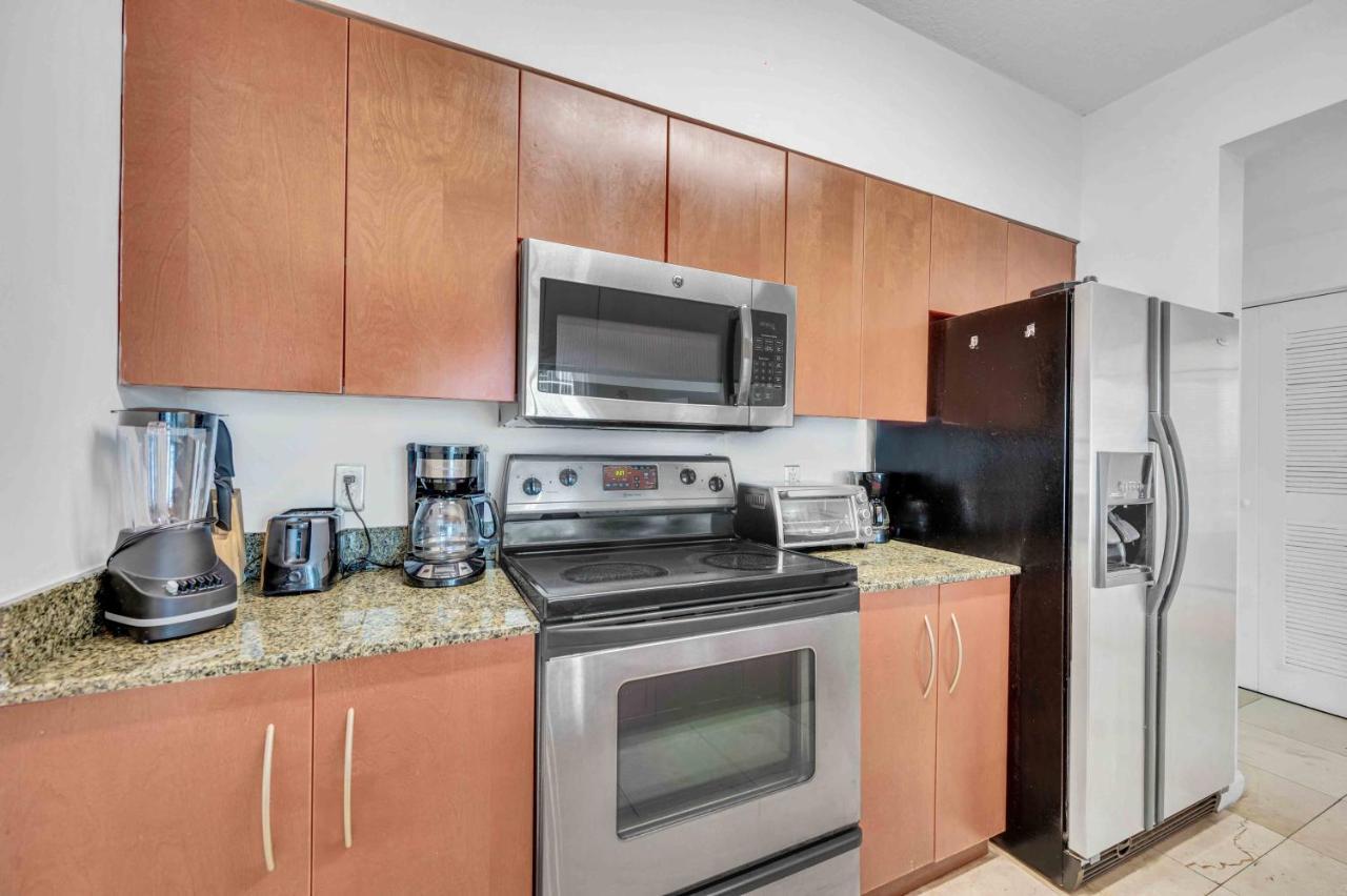 Modern 1 Bed In The Heart Of Brickell With Free Parking Apartment Miami Bagian luar foto